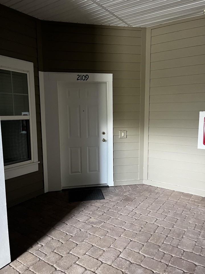 2109 Golden Lake Loop - Photo 4 of 32