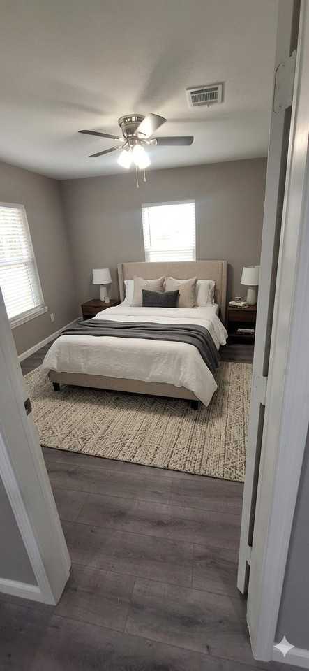 5210 Polk St - Photo 7 of 17