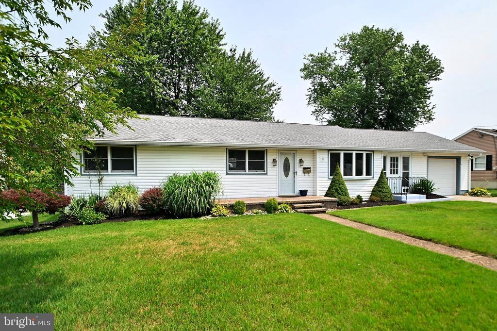 51 Macon Dr