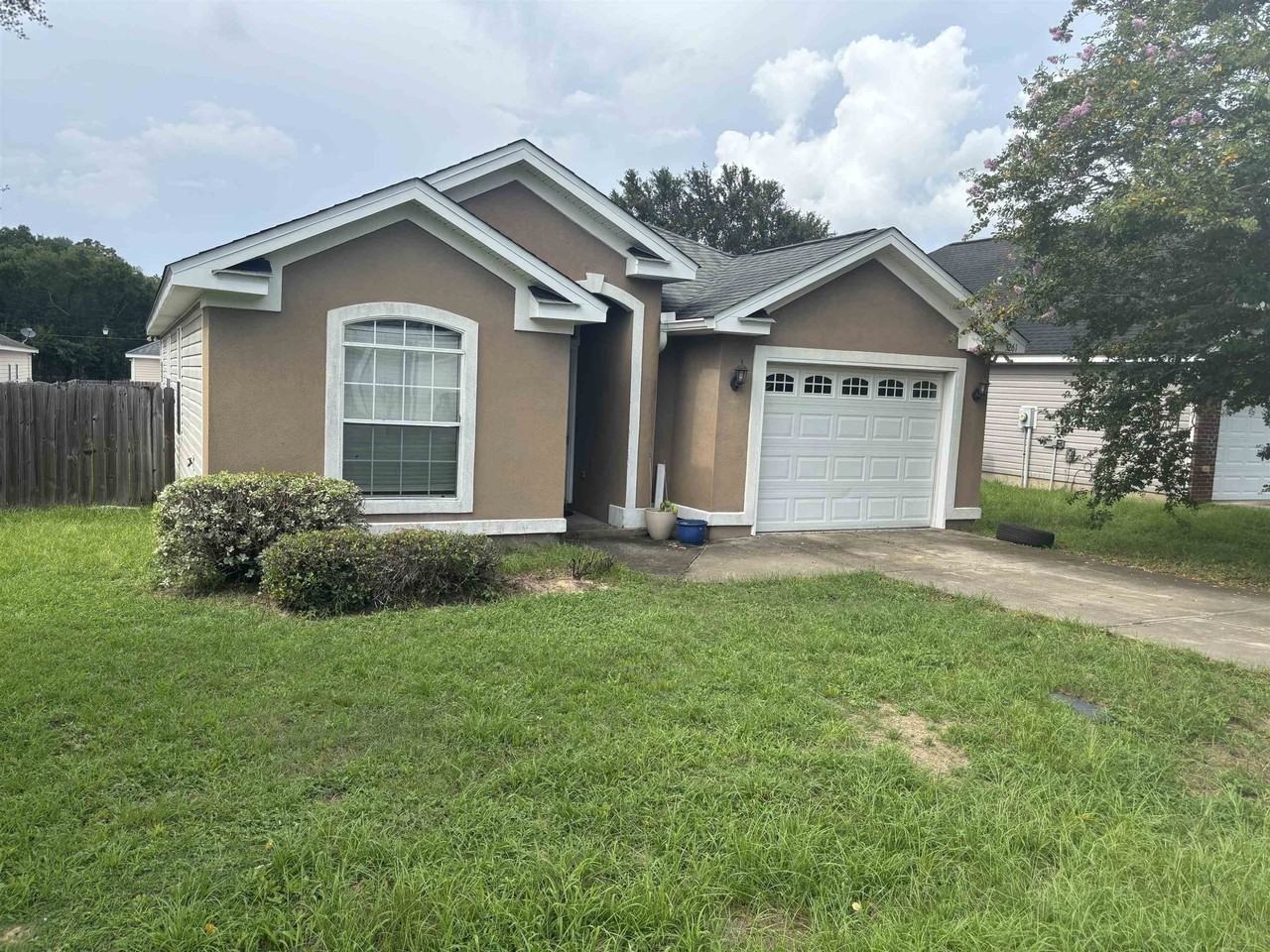 5261 Montejo Dr - Photo 2 of 29