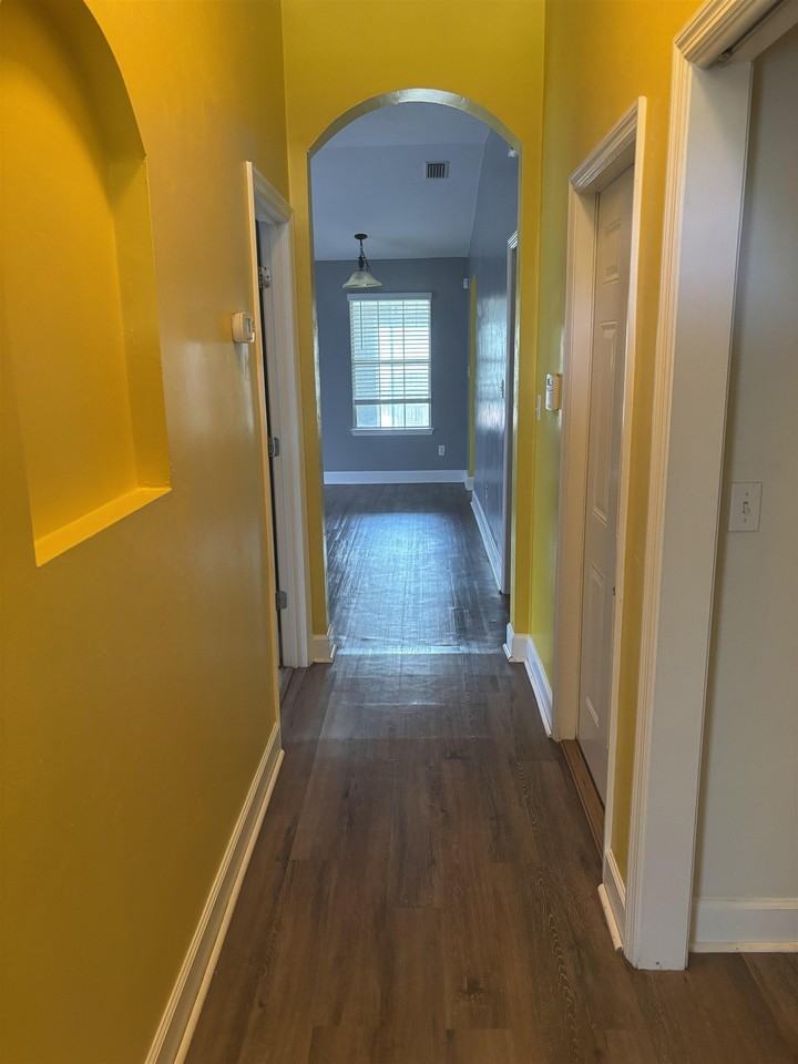 5261 Montejo Dr - Photo 4 of 29