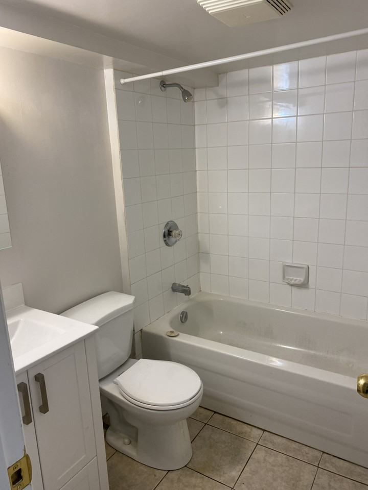 580 Lisgar St - Photo 3 of 10