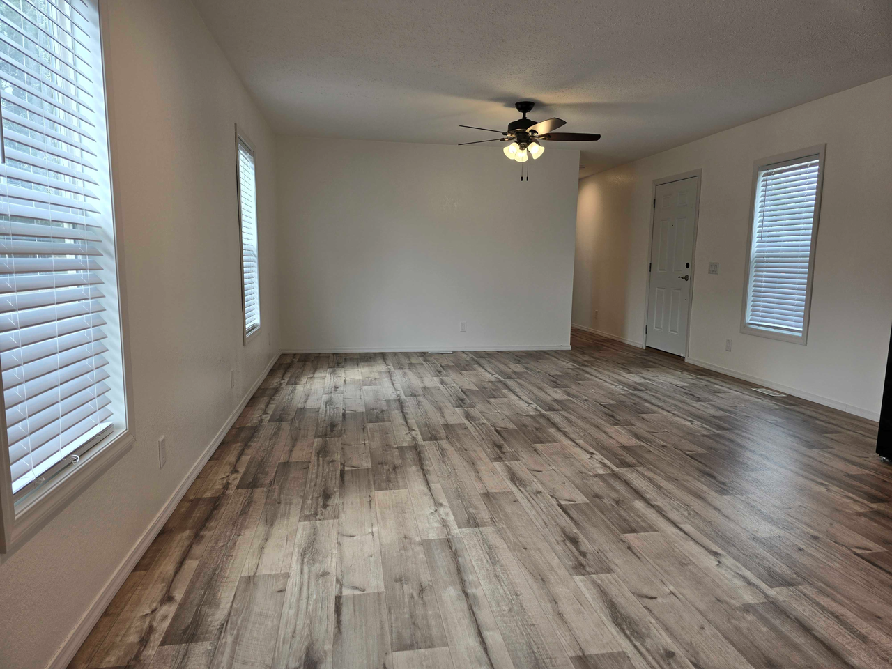 323 Bedford Blvd #323B - Photo 2 of 22