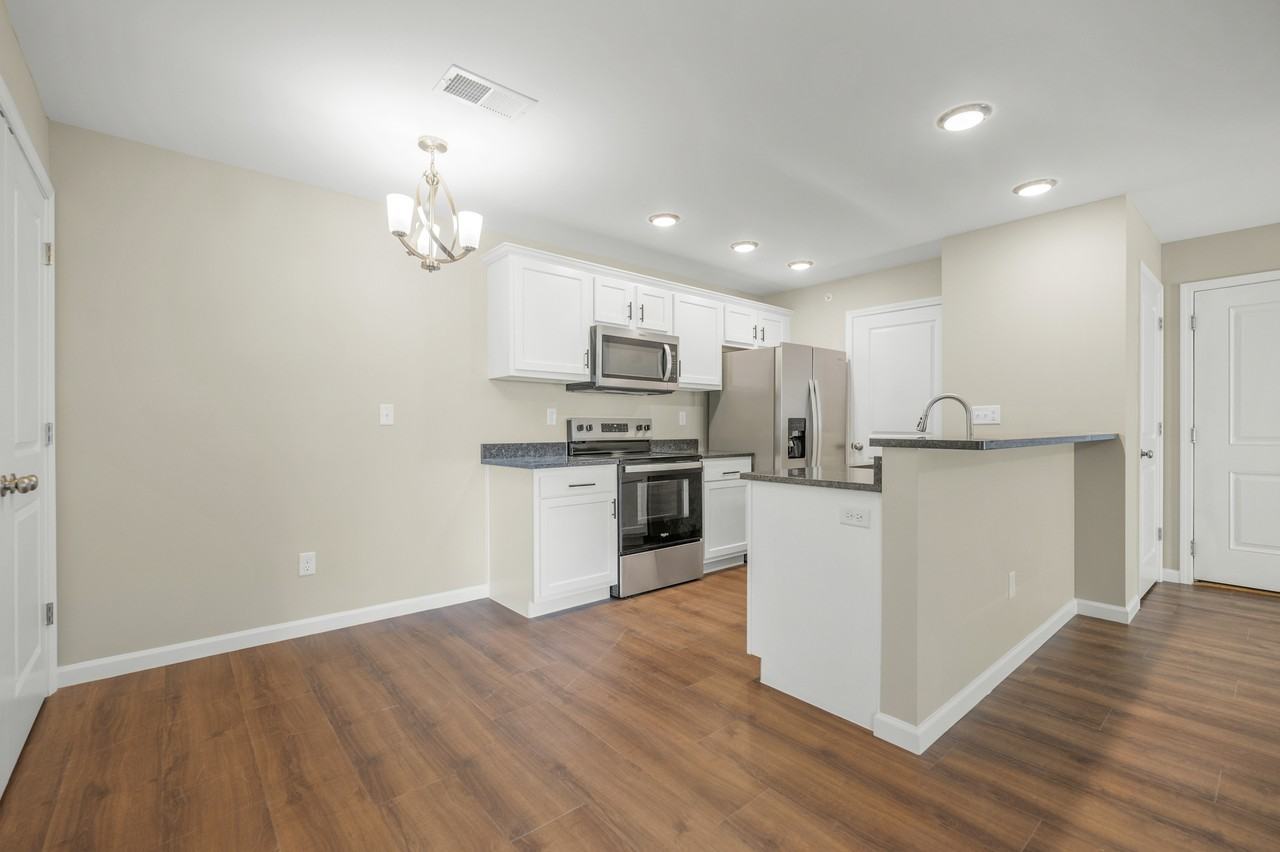 2309 Lantern Ridge Dr #16 - Photo 7 of 30