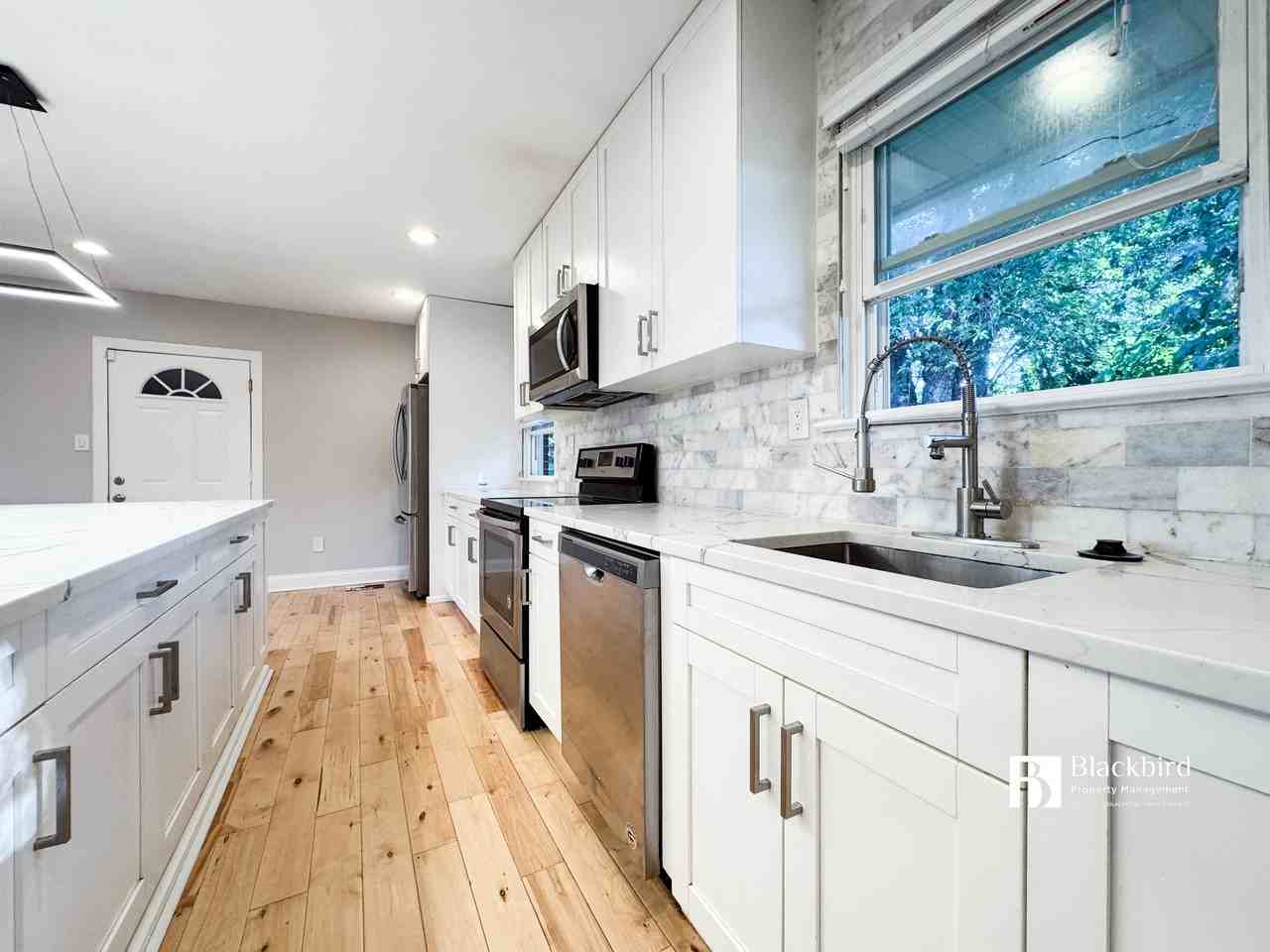 11901 Crestwood Ave S #1 - Photo 7 of 22