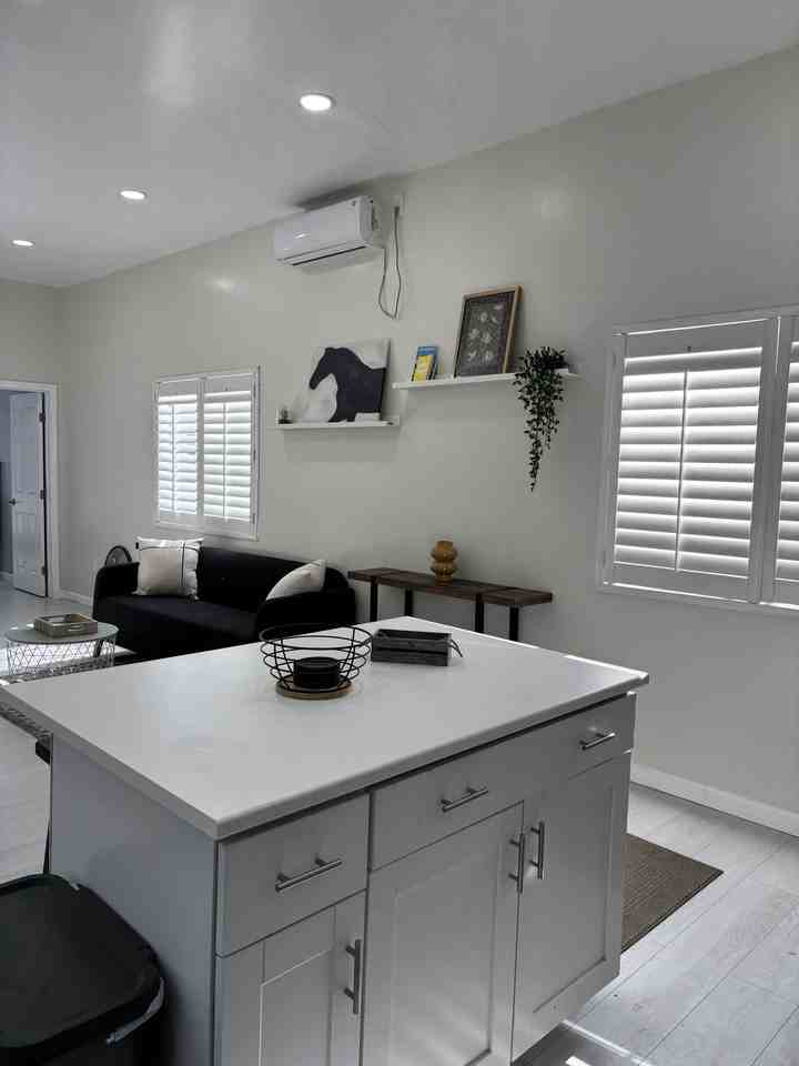 1704 W 94th St #1 - Photo 2 of 19
