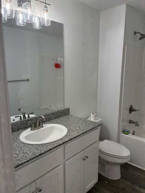 517 S Forest Ave #517 - Photo 7 of 18