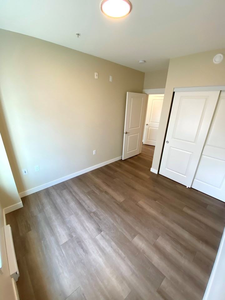 75 Southwest Marine Drive #604 - Photo 5 of 11