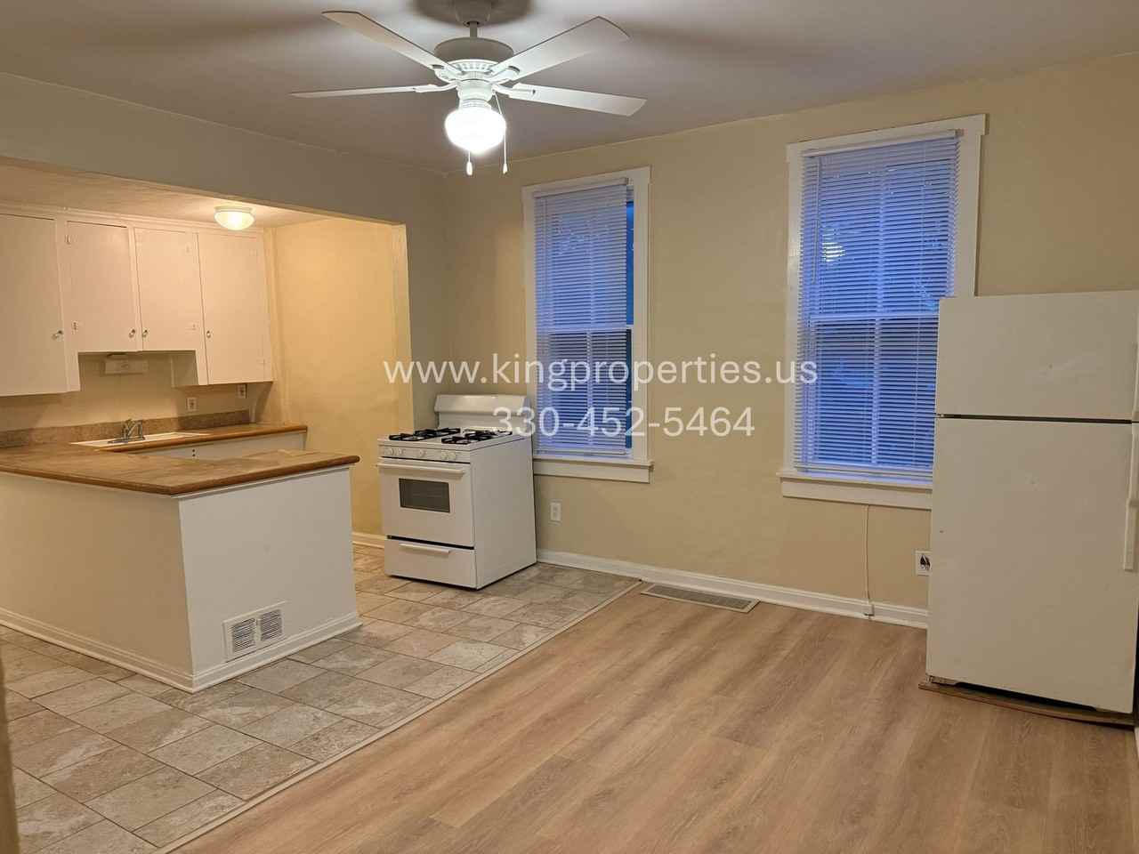 701 16th St Nw #A - Photo 6 of 9