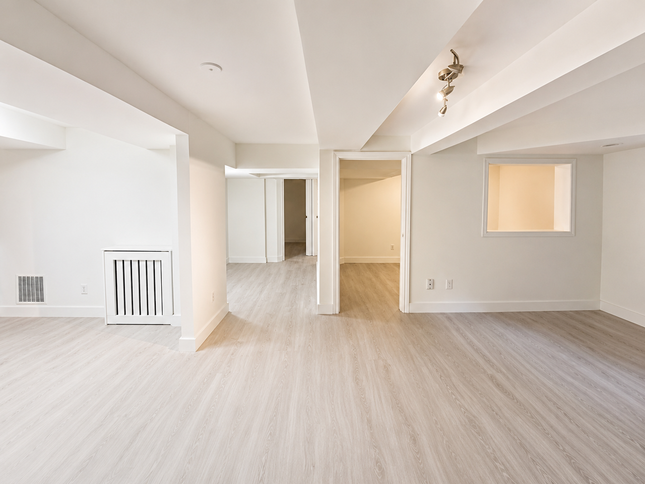 171 Bay Street South #4 - Photo 2 of 10