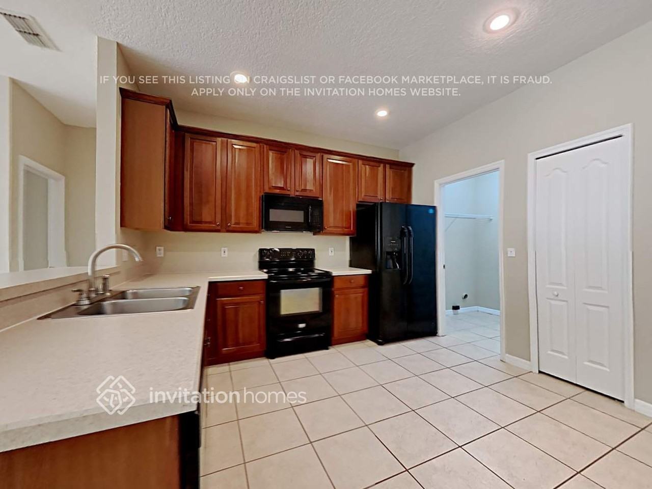 10530 Derringer Dr - Photo 5 of 19