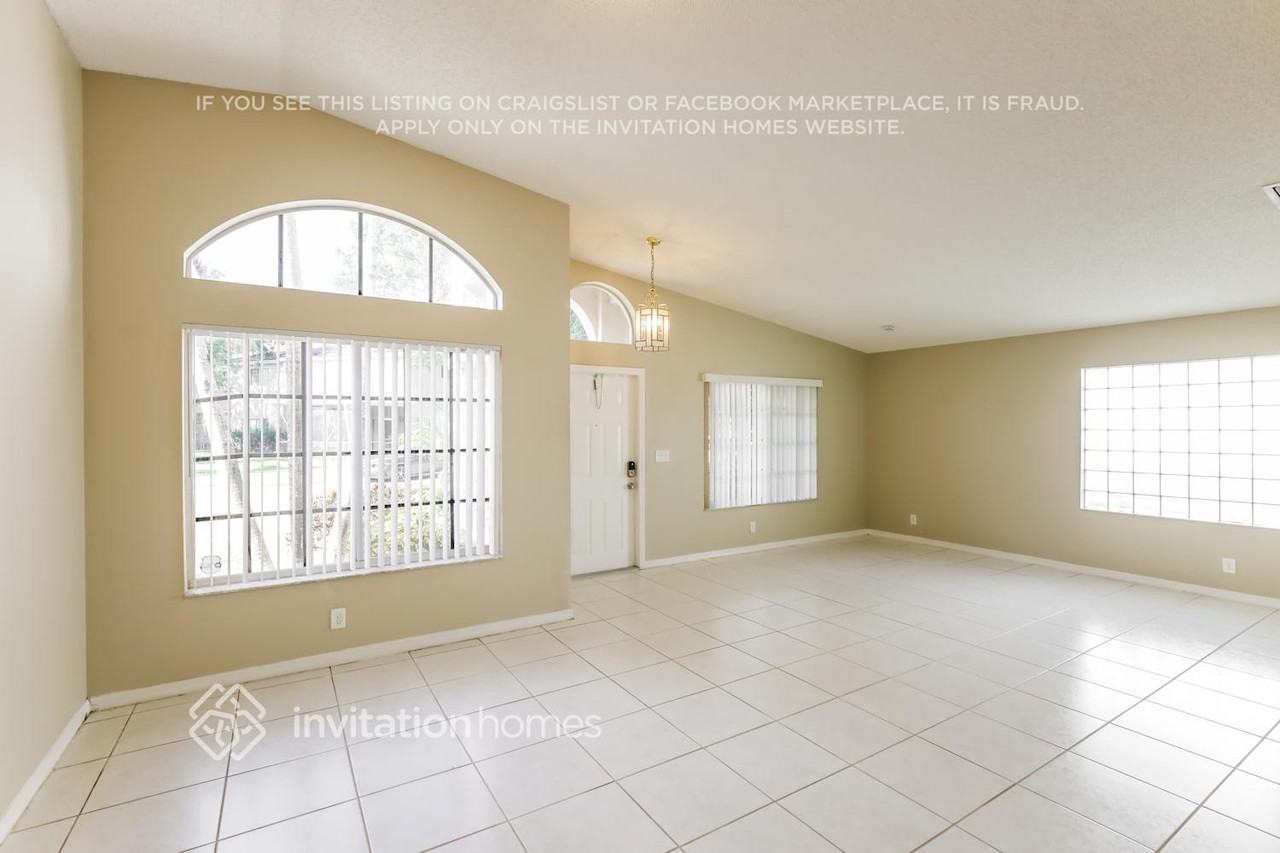 10841 Sw 14th Ct - Photo 5 of 17