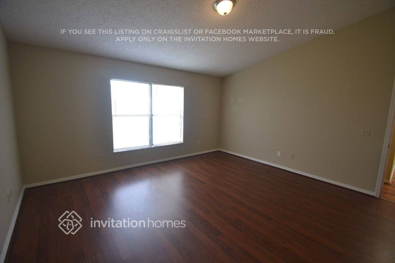 3001 Galaxy St - Photo 6 of 12