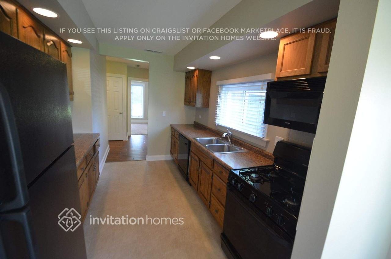 400 N Richmond Ave - Photo 4 of 12