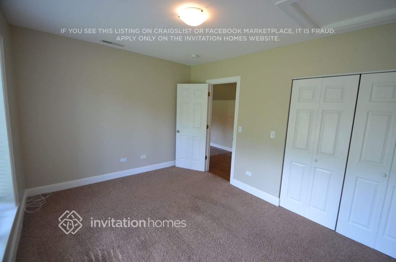 400 N Richmond Ave - Photo 5 of 12