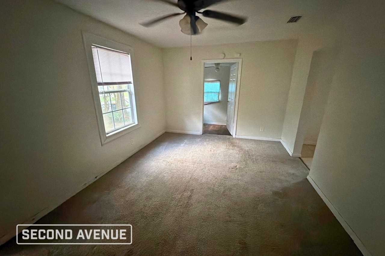 9050 9th Ave - Photo 2 of 16