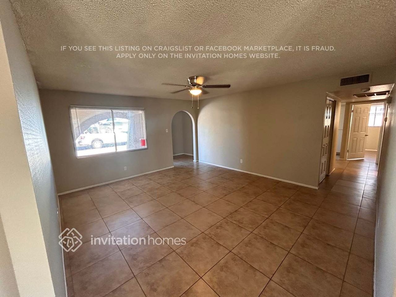 6731 W Denton Ln - Photo 3 of 21