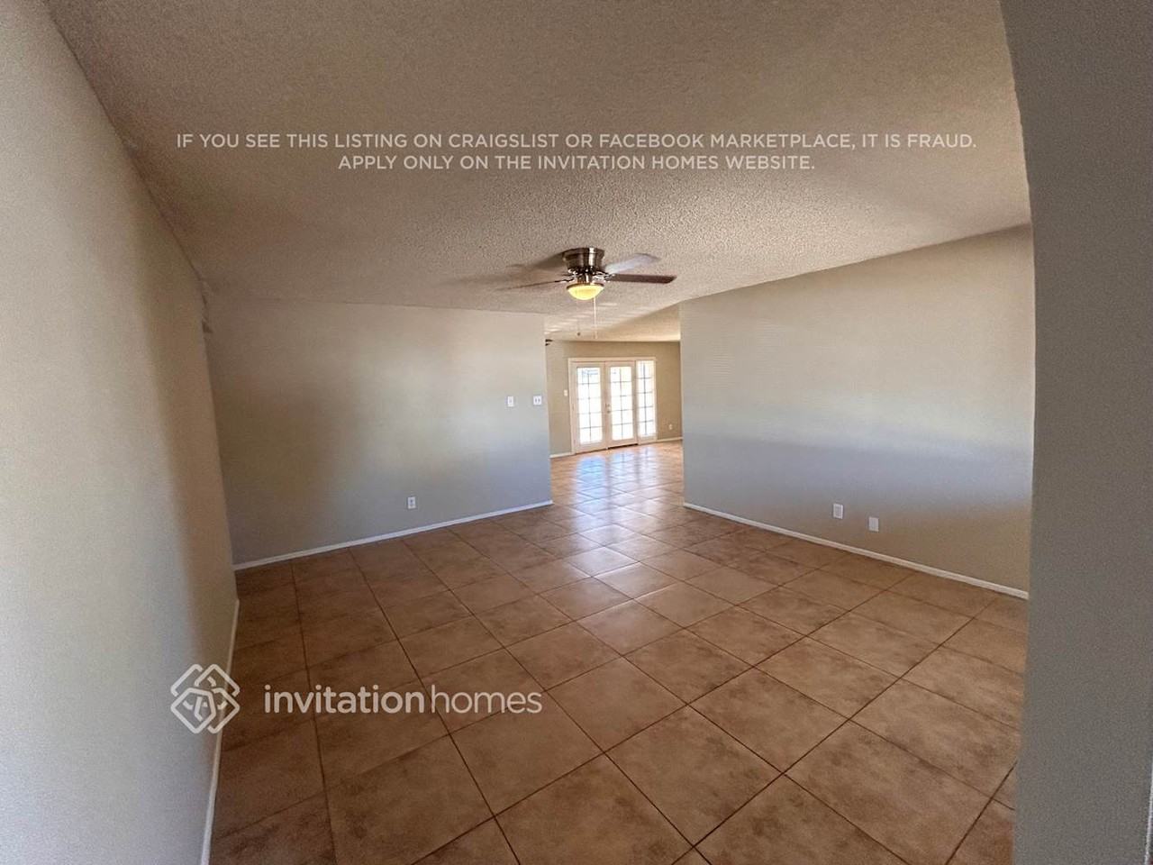 6731 W Denton Ln - Photo 4 of 21