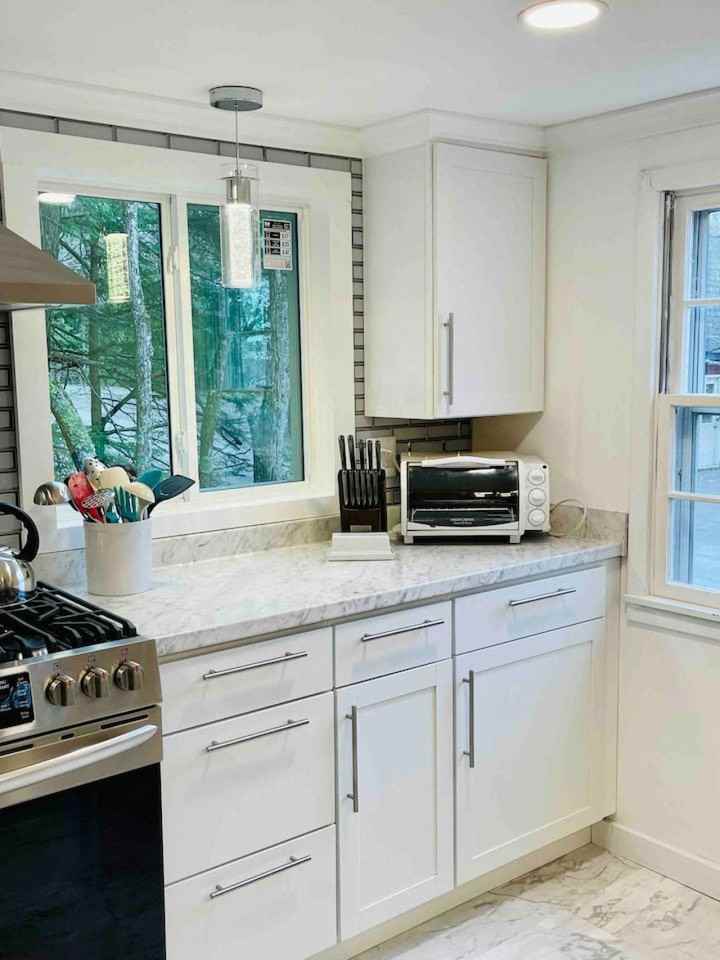 43 Moonlight Dr #1 - Photo 3 of 33