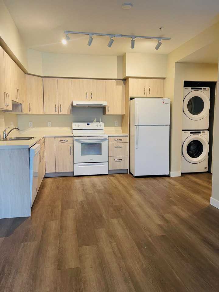 75 Southwest Marine Drive #410 - Photo 3 of 10