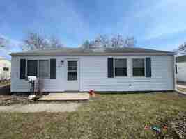 featured image of 830 Manchester Dr #1