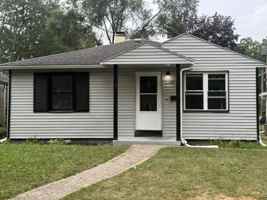 featured image of 2229 Parkview Pl #1