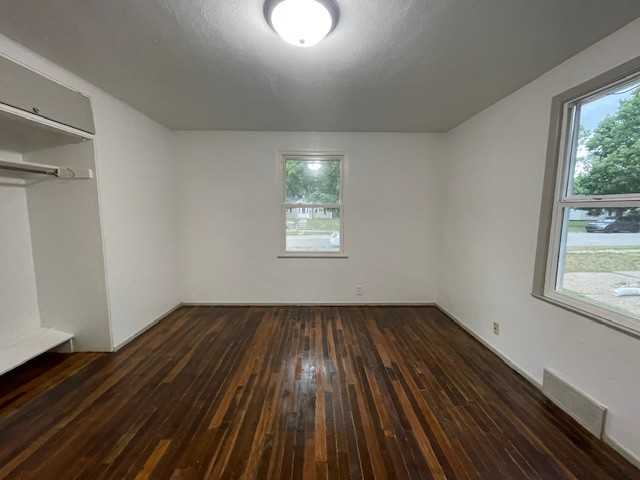 2229 Parkview Pl #1 - Photo 6 of 31