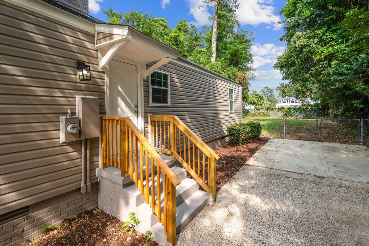 404 S Audubon Ave #1 - Photo 6 of 28