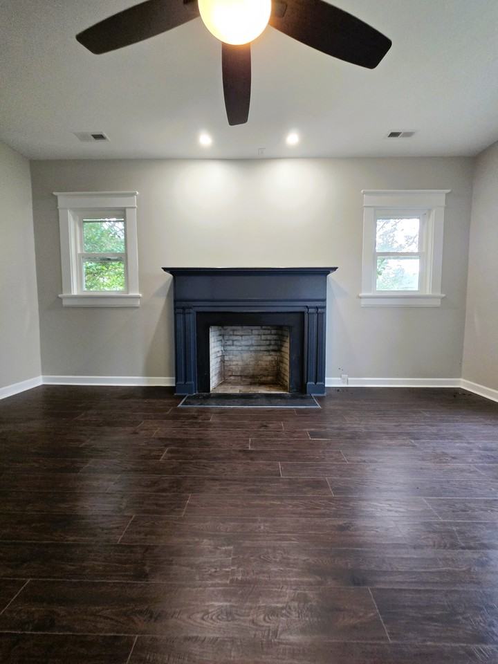 225 Bond St #1 - Photo 6 of 29