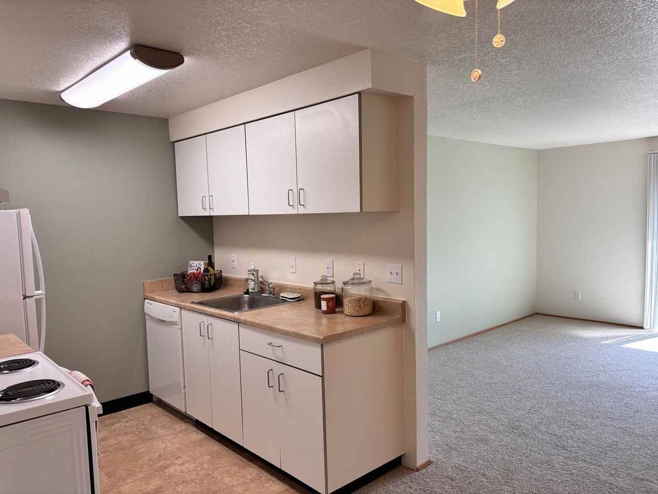 The Heights Apartments - Photo 4 of 38
