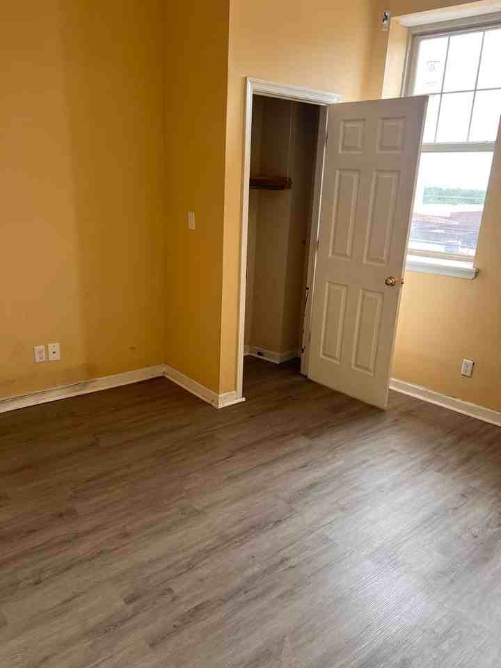 4700 Stenton Ave. - Photo 4 of 20