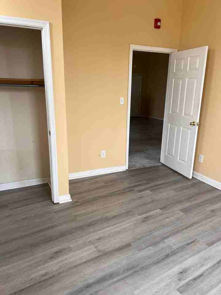 4700 Stenton Ave. - Photo 7 of 20