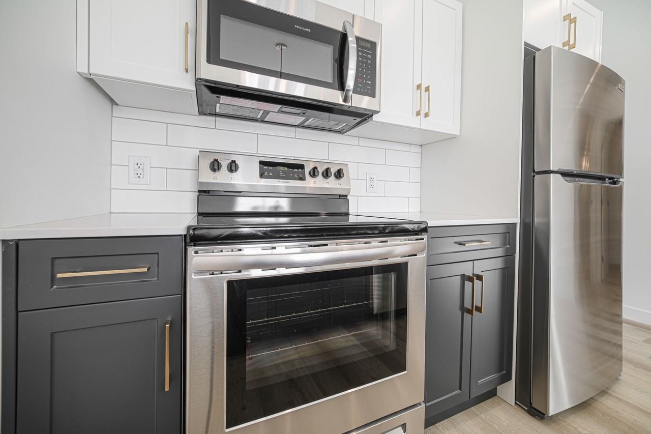 196 Colony Street - Photo 7 of 27