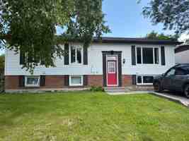 featured image of 50 Fringewood Dr