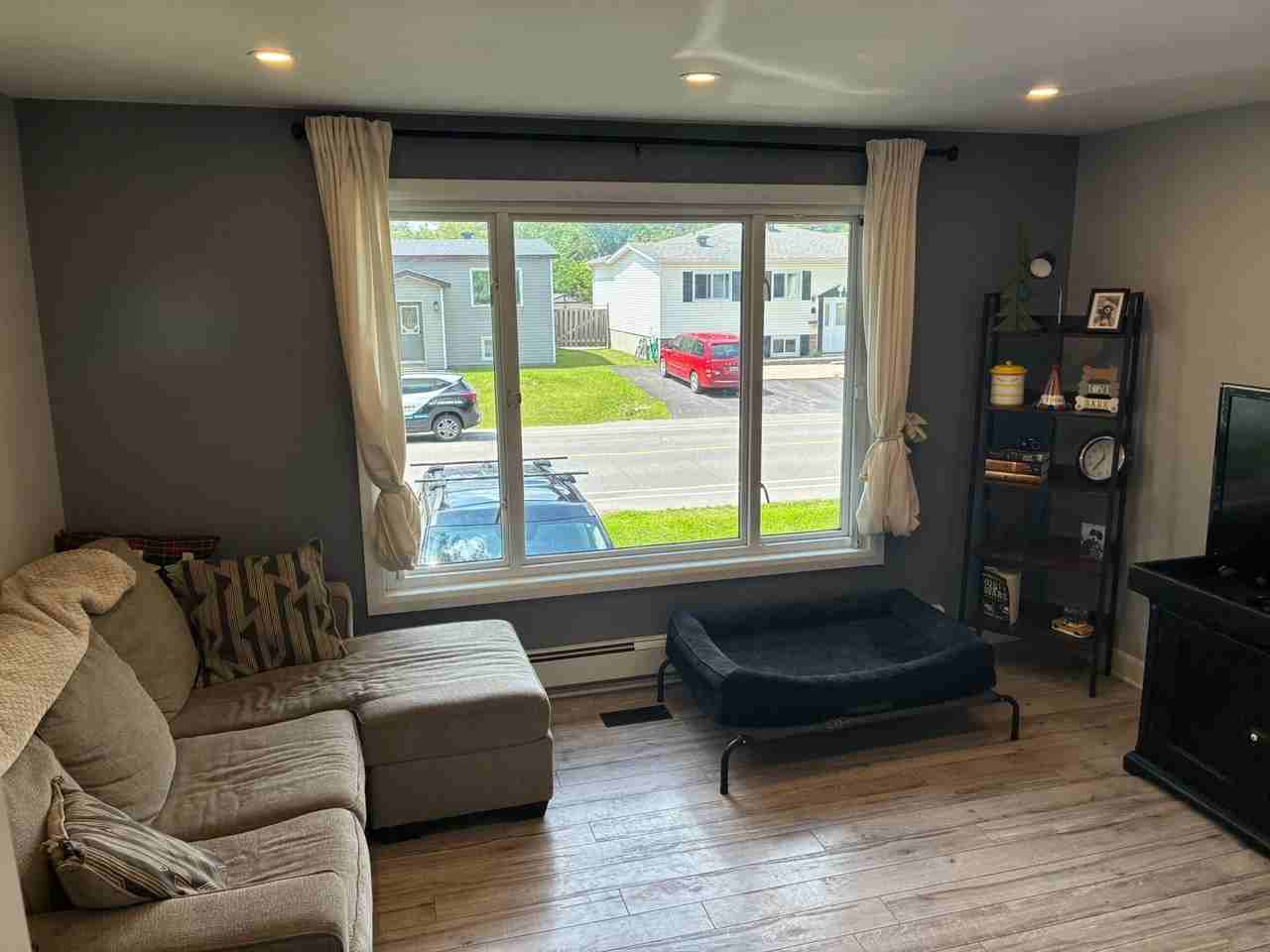 50 Fringewood Dr - Photo 4 of 30