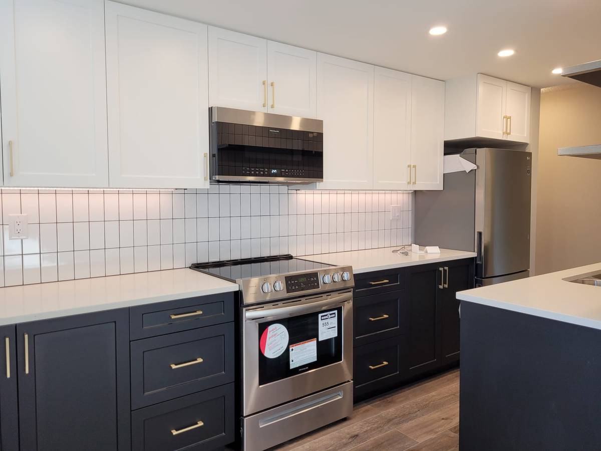 121 West 21st Street #110 - Photo 3 of 18