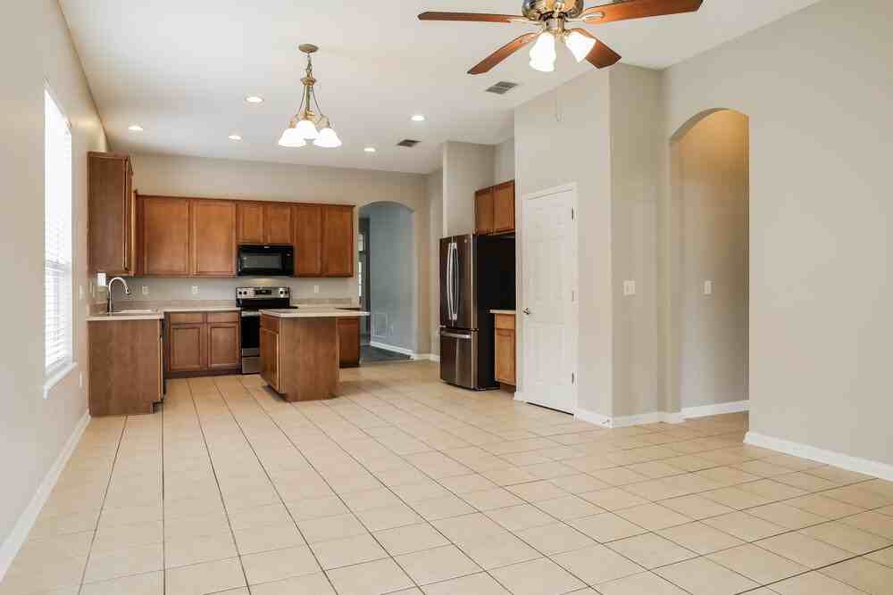 3917 Leatherwood Dr - Photo 6 of 19