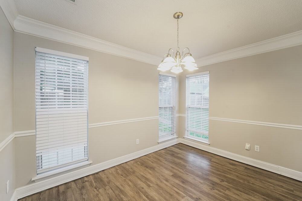 5906 Prestwick Ln - Photo 7 of 21
