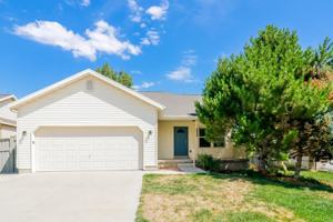 featured image of 4049 E Sioux St