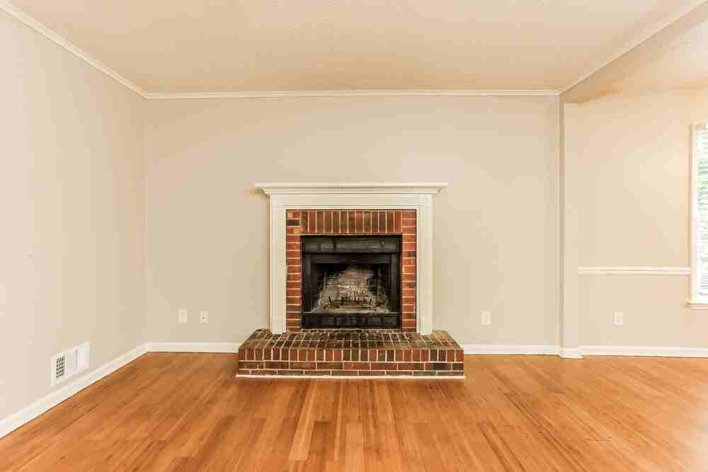 2280 Whitebluff Way - Photo 6 of 20