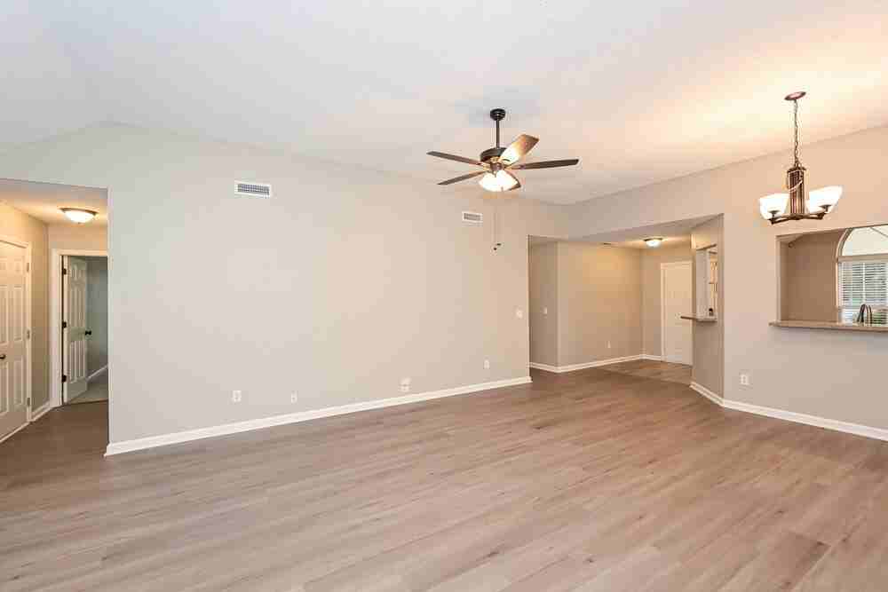 2204 Joann Dr - Photo 5 of 16