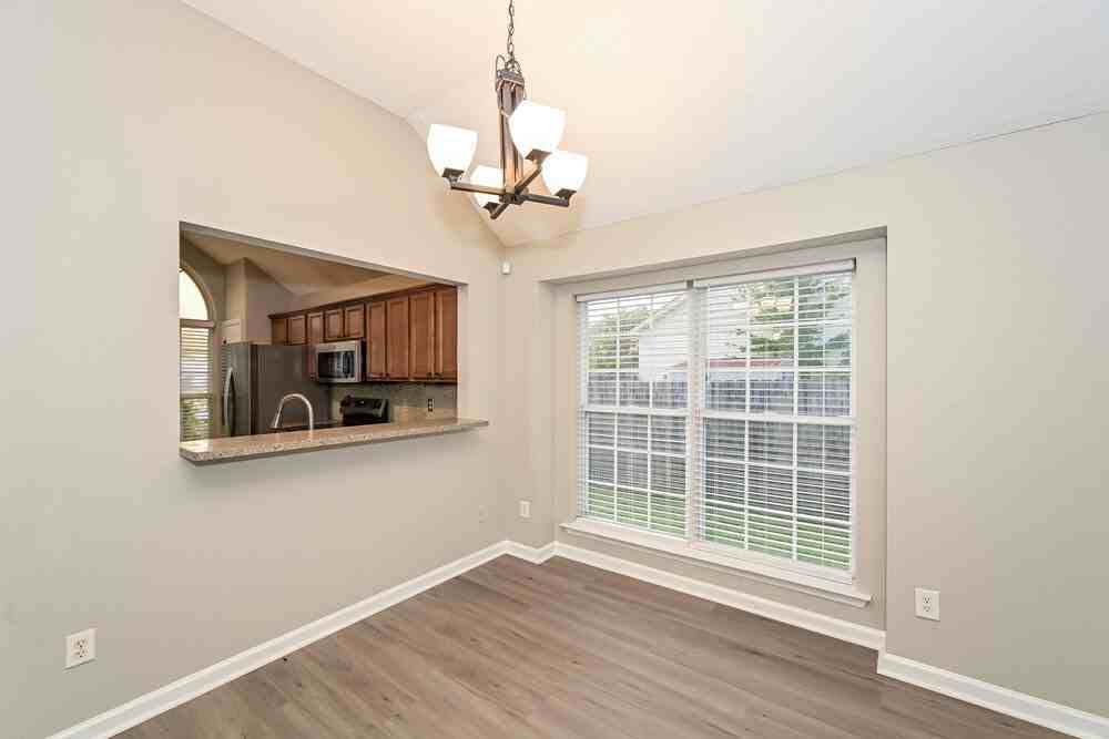 2204 Joann Dr - Photo 6 of 16