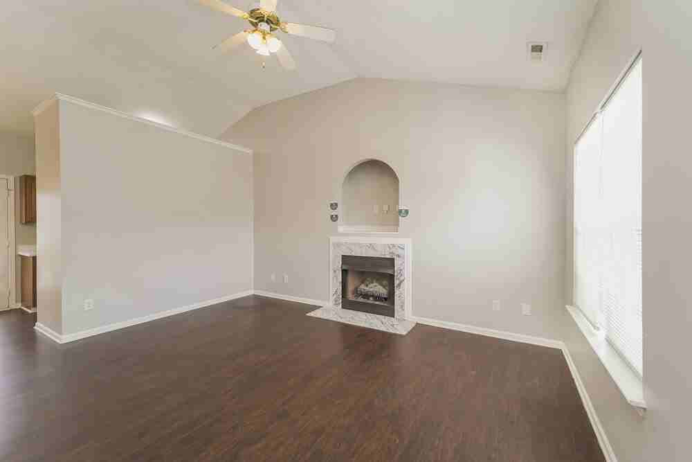 6614 Hampton Way Dr - Photo 4 of 16