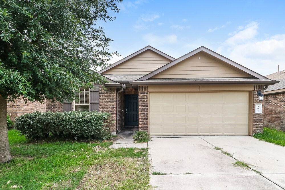 407 Ashley Falls Ln