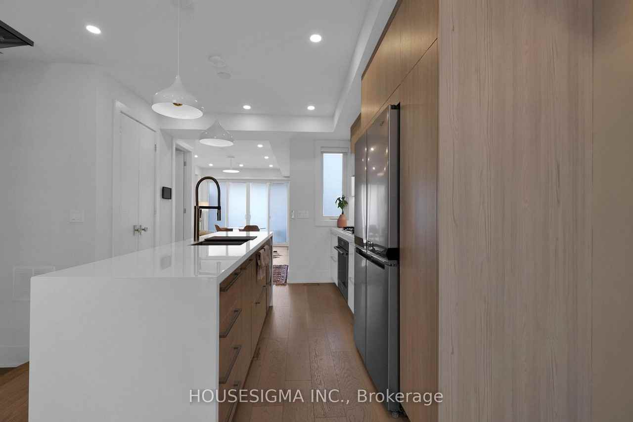 274 Roxton Road - Photo 7 of 43
