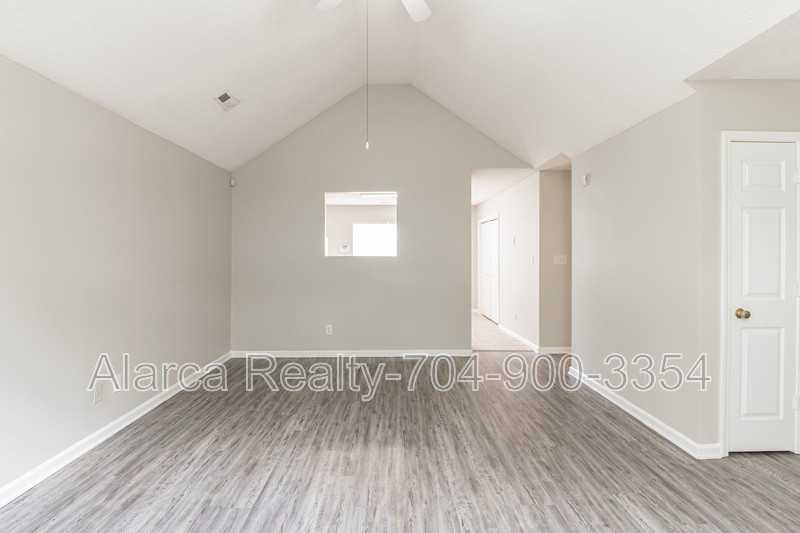 6532 David Ave - Photo 4 of 19
