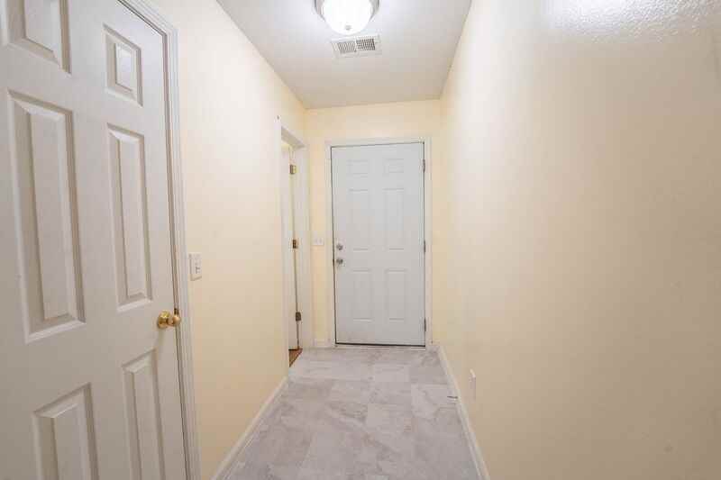 7 Gimbal Cir - Photo 4 of 32