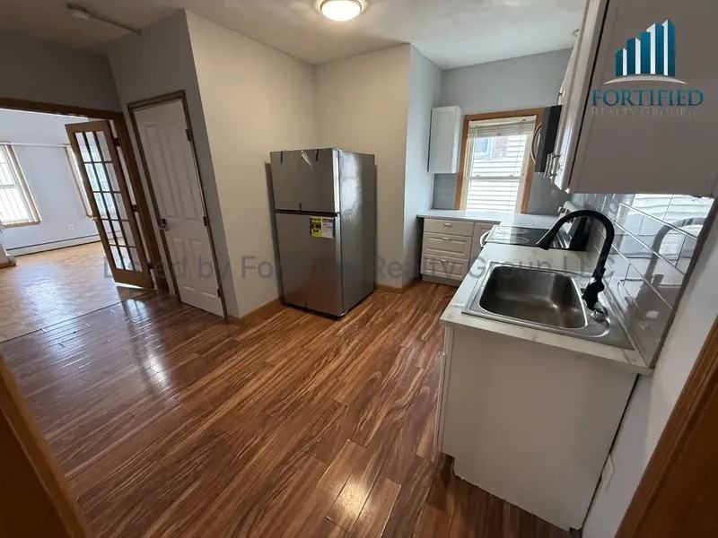 46 Pitman St #2F - Photo 5 of 19