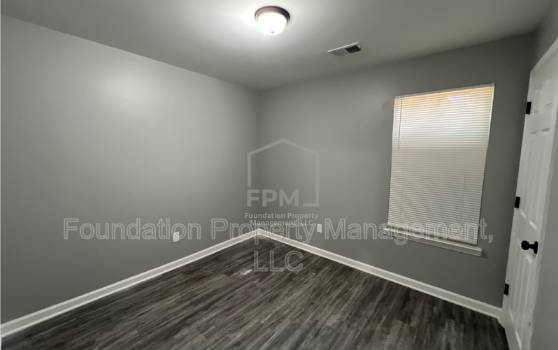 605 Howard Dr - Photo 7 of 15