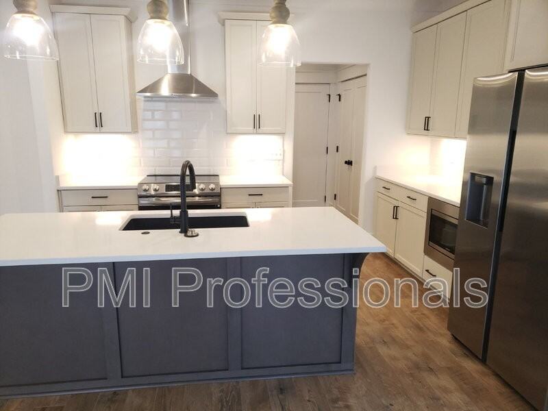 219 S Bilbro Ave - Photo 4 of 39